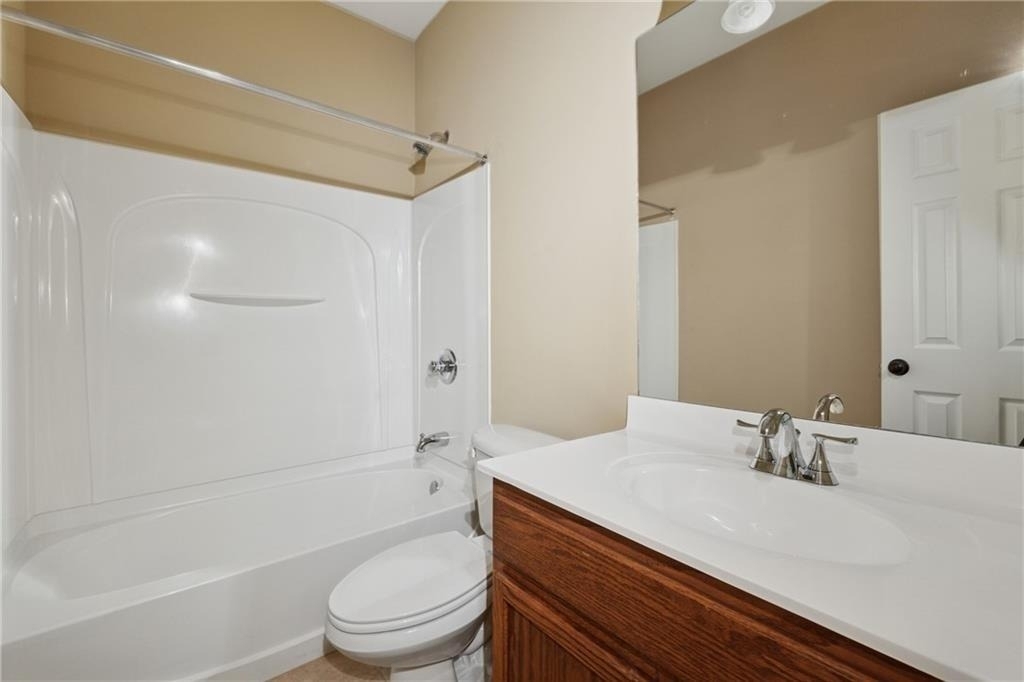 6153 Indian Wood Circle Se - Photo 4