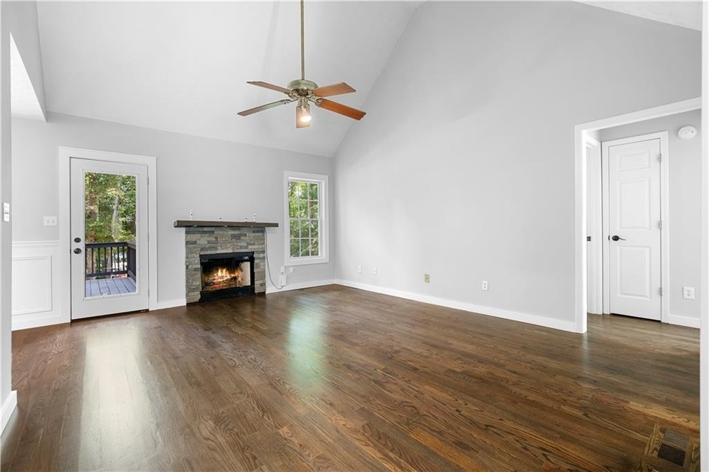 141 Poplar Way - Photo 7