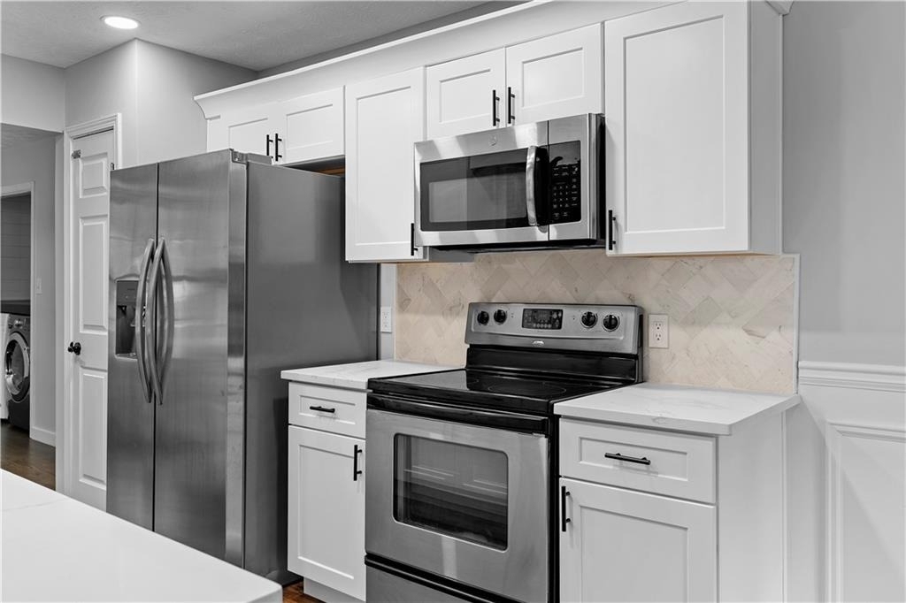 141 Poplar Way - Photo 16