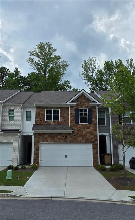 3370 Greyton Drive - Photo 0