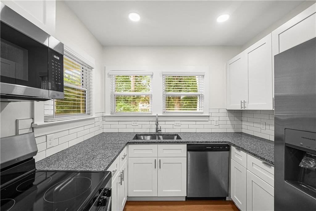 5383 Tilly Mill Road - Photo 11