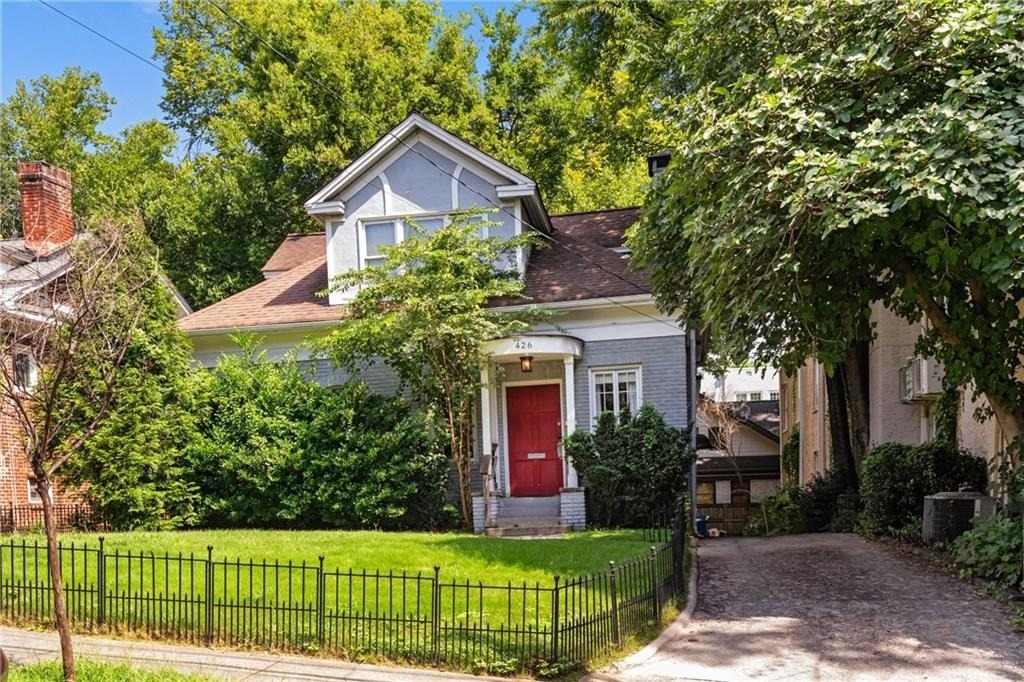 426 9th Street Ne - Photo 4