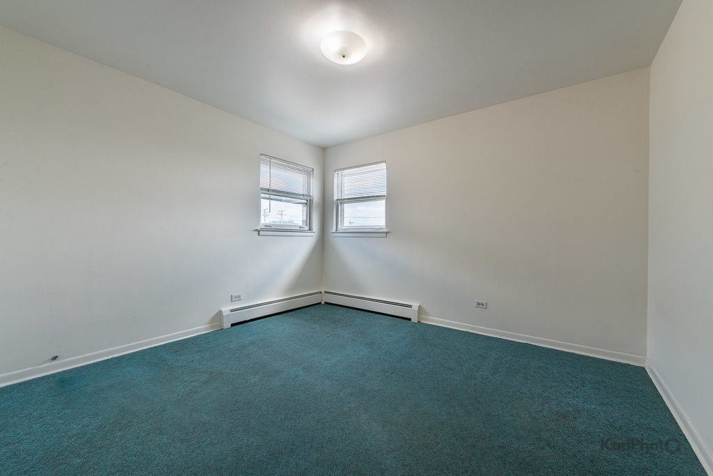 8417 W Berwyn Avenue - Photo 18