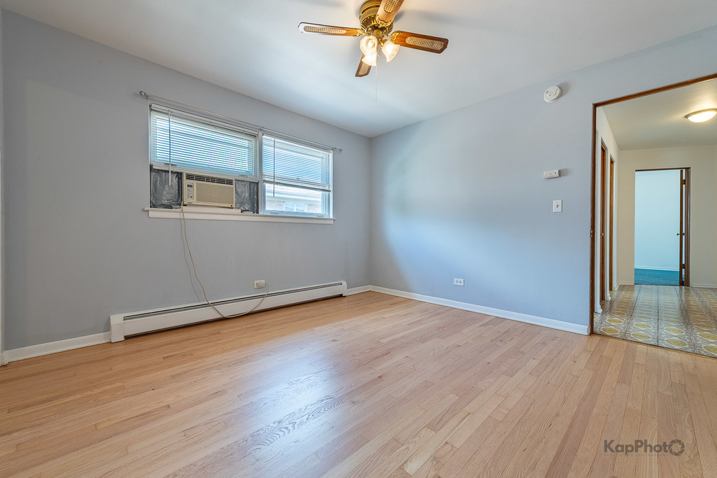 8417 W Berwyn Avenue - Photo 12