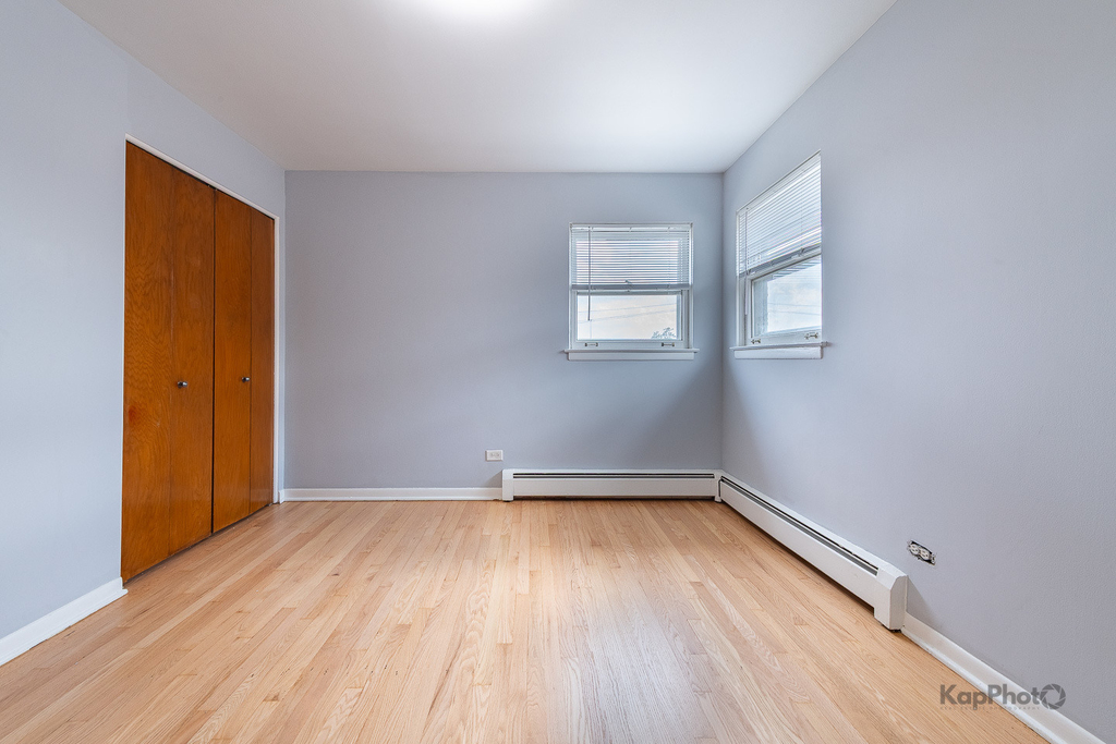 8417 W Berwyn Avenue - Photo 16