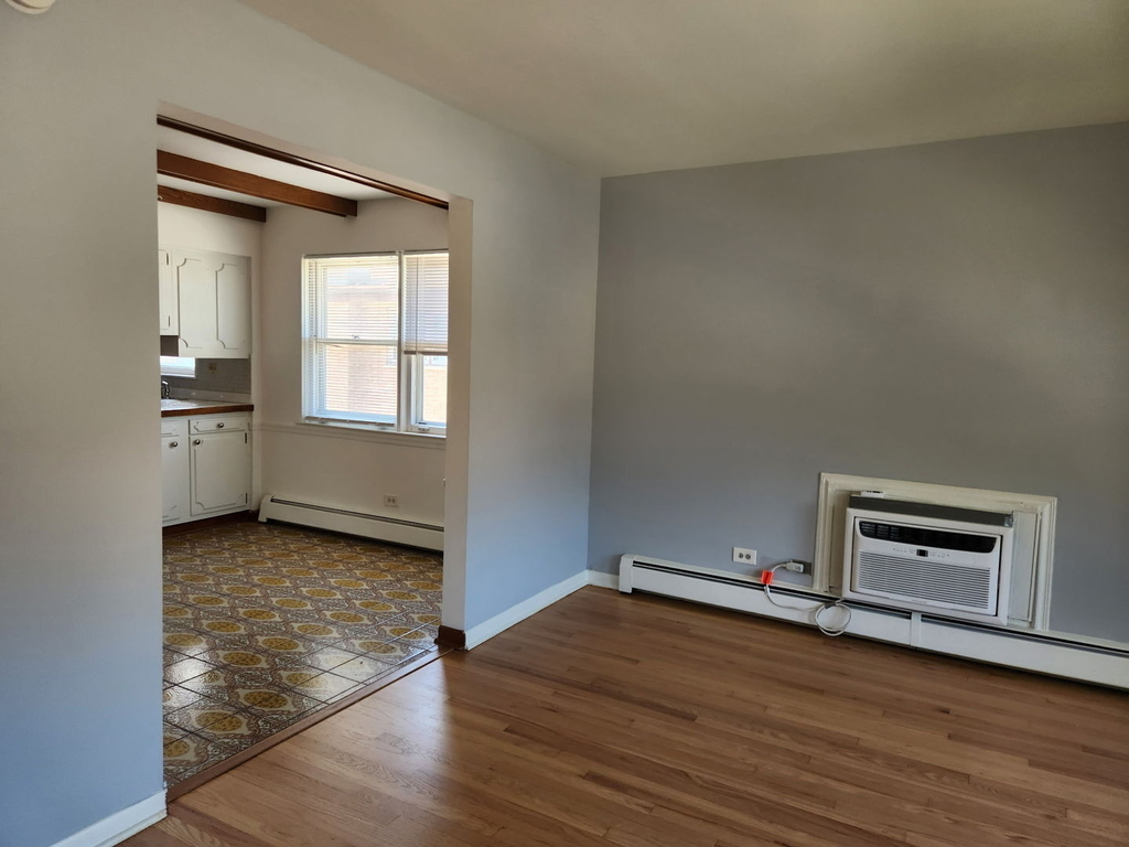 8417 W Berwyn Avenue - Photo 5