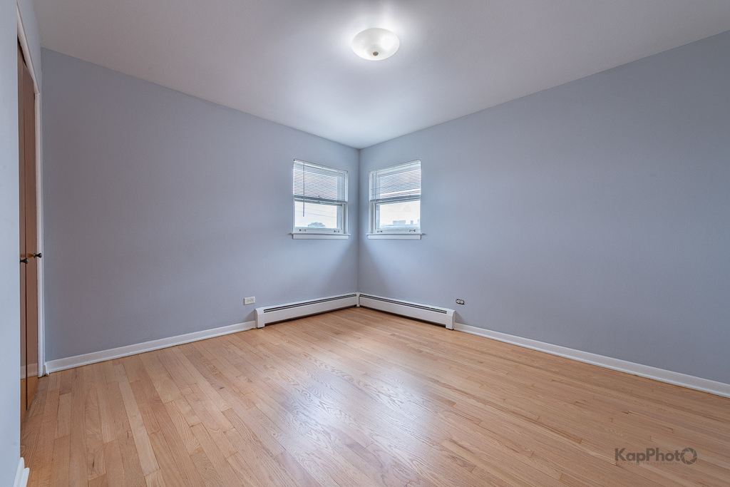 8417 W Berwyn Avenue - Photo 14
