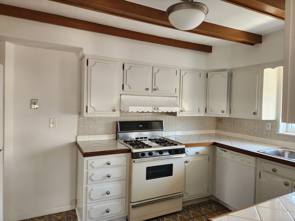 8417 W Berwyn Avenue - Photo 7