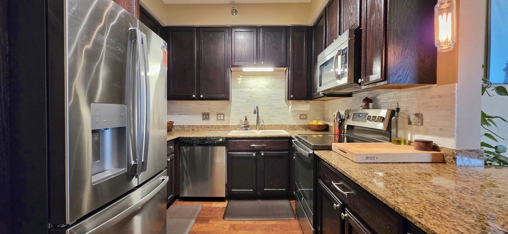 435 W Erie Street - Photo 7