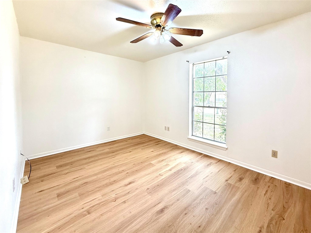 9631 Secretariat Drive - Photo 18