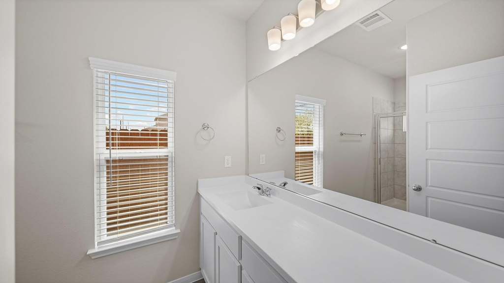 5015 Lady Morgan Drive - Photo 5