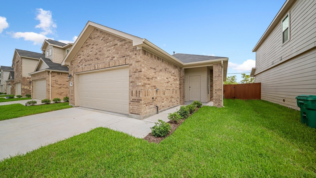 5015 Lady Morgan Drive - Photo 1