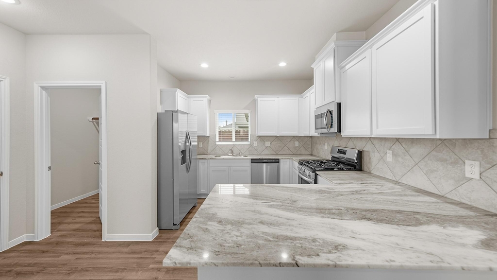 5015 Lady Morgan Drive - Photo 3