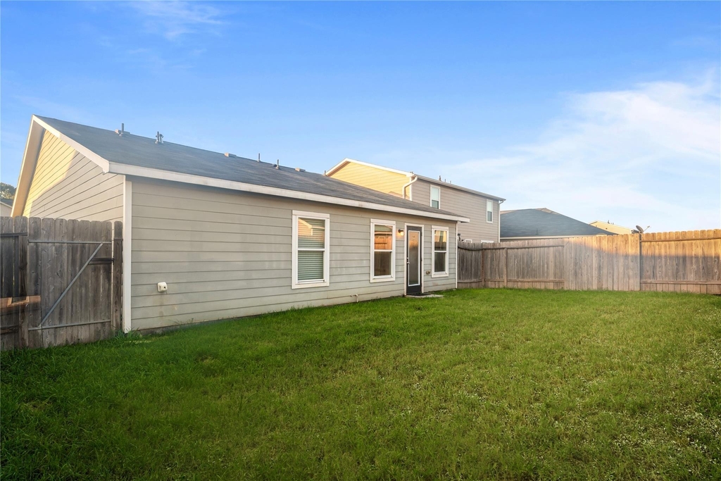 15638 Del Norte Drive - Photo 23