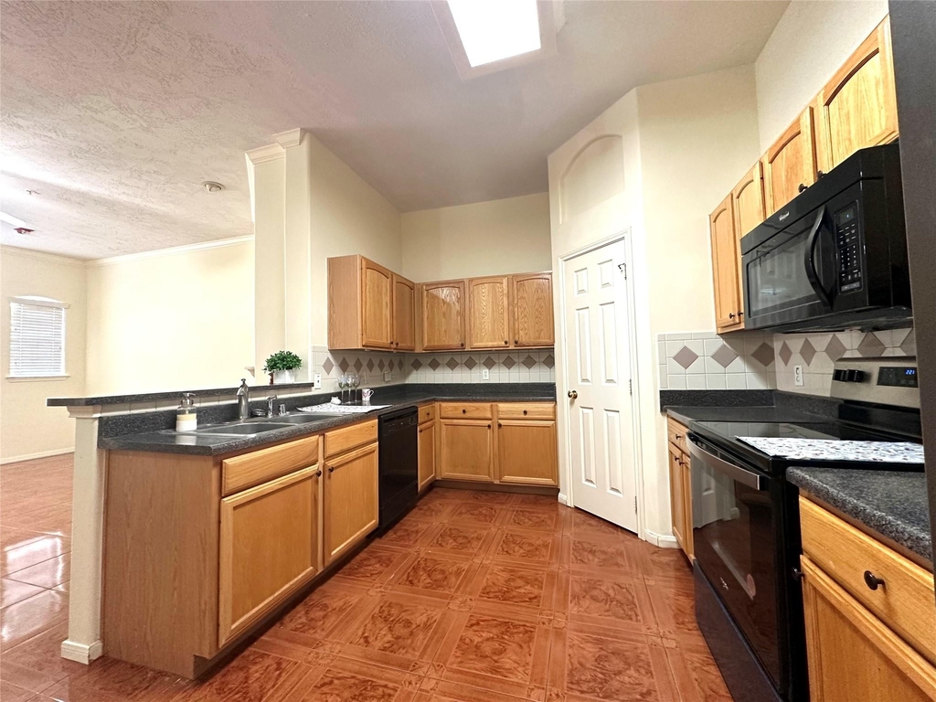 2710 Grants Lake Boulevard - Photo 10