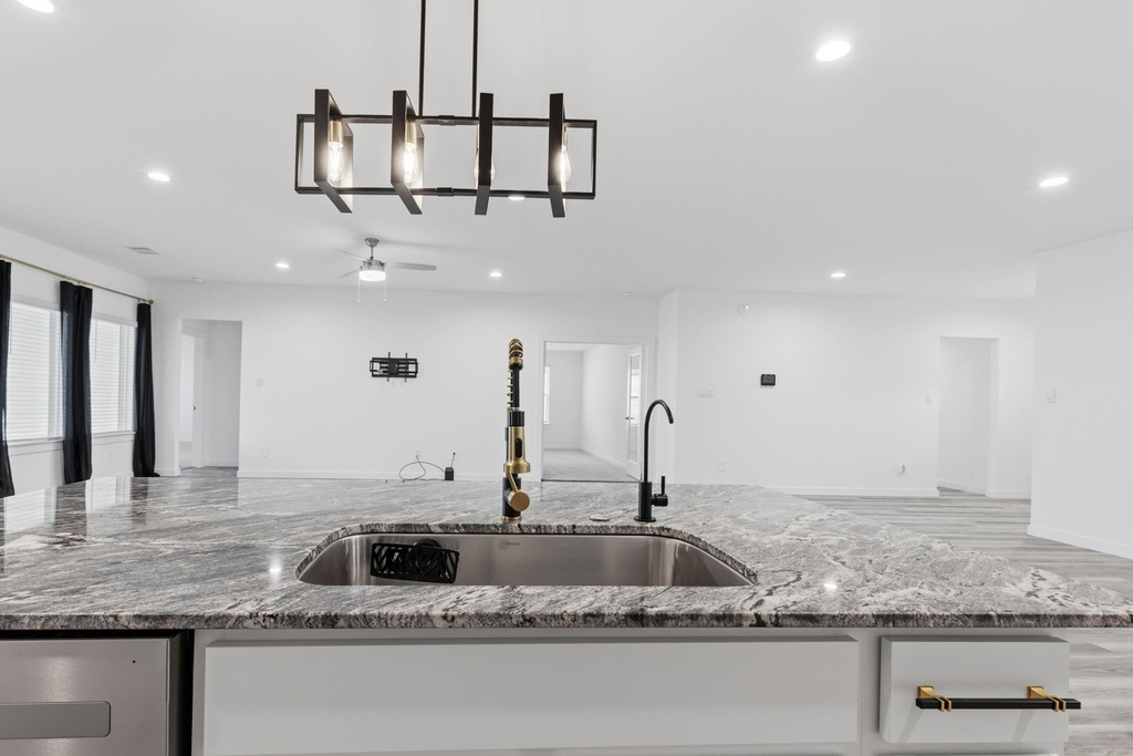31514 Avebury Lake Lane - Photo 7