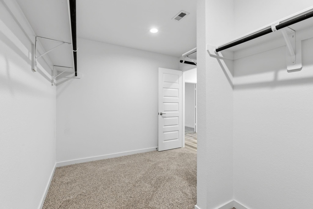 31514 Avebury Lake Lane - Photo 14