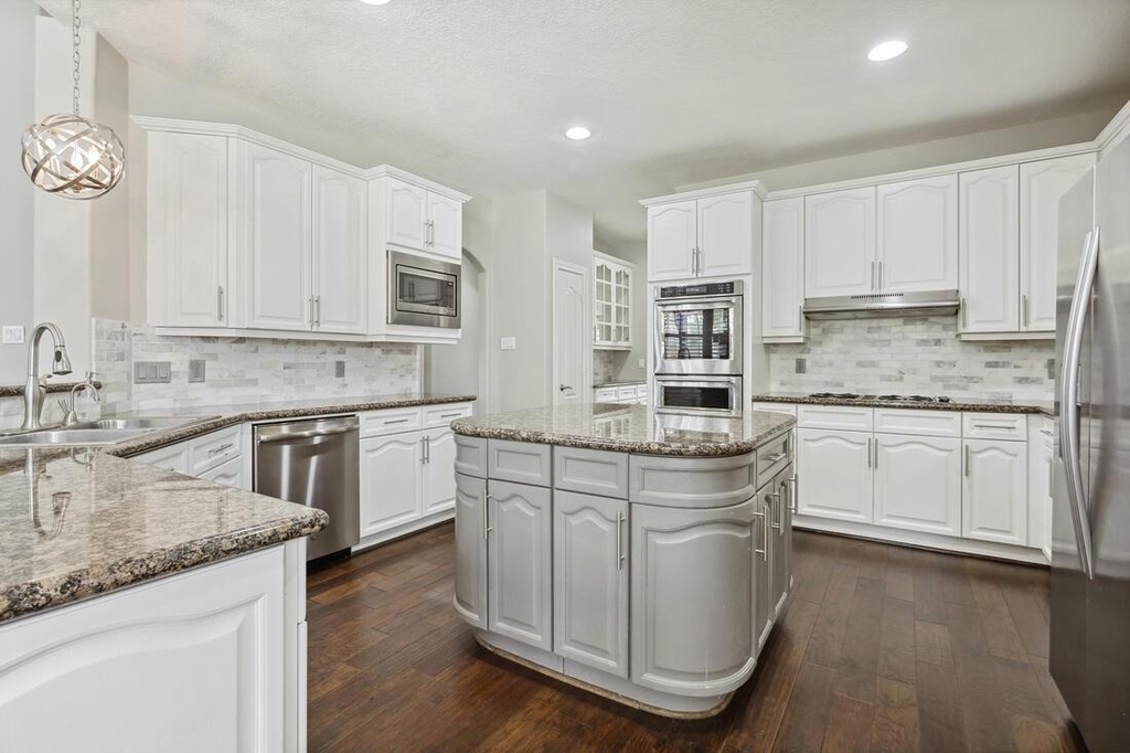 5819 Santa Fe Springs Drive - Photo 3