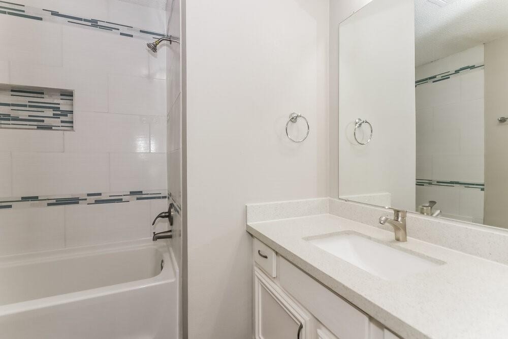 12723 Ashford Knoll Drive - Photo 13