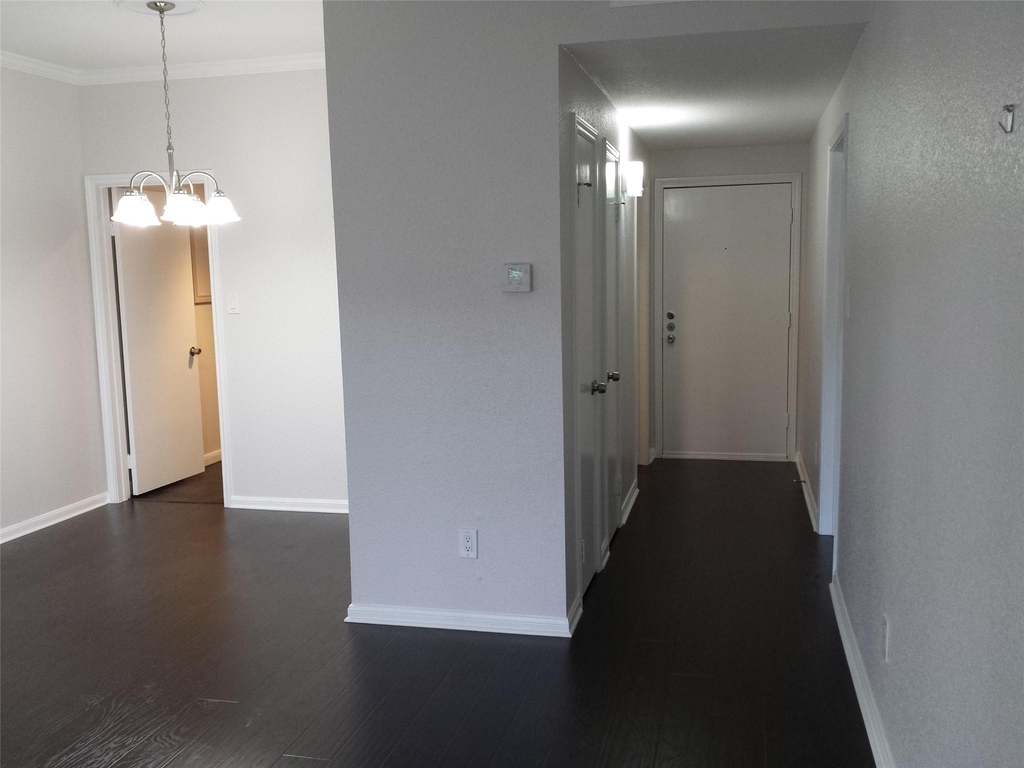 2400 N Braeswood Boulevard - Photo 5