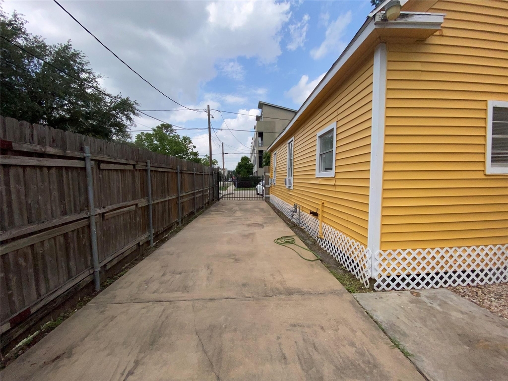 1517 Summer Street - Photo 18