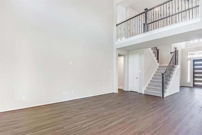 25435 Kidwiler Drive - Photo 3