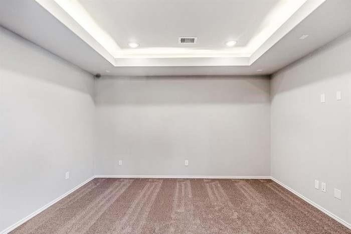 25435 Kidwiler Drive - Photo 13