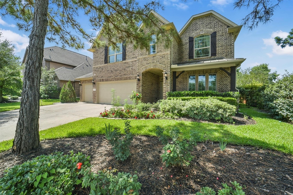 6 S Wheatleigh Drive - Photo 1