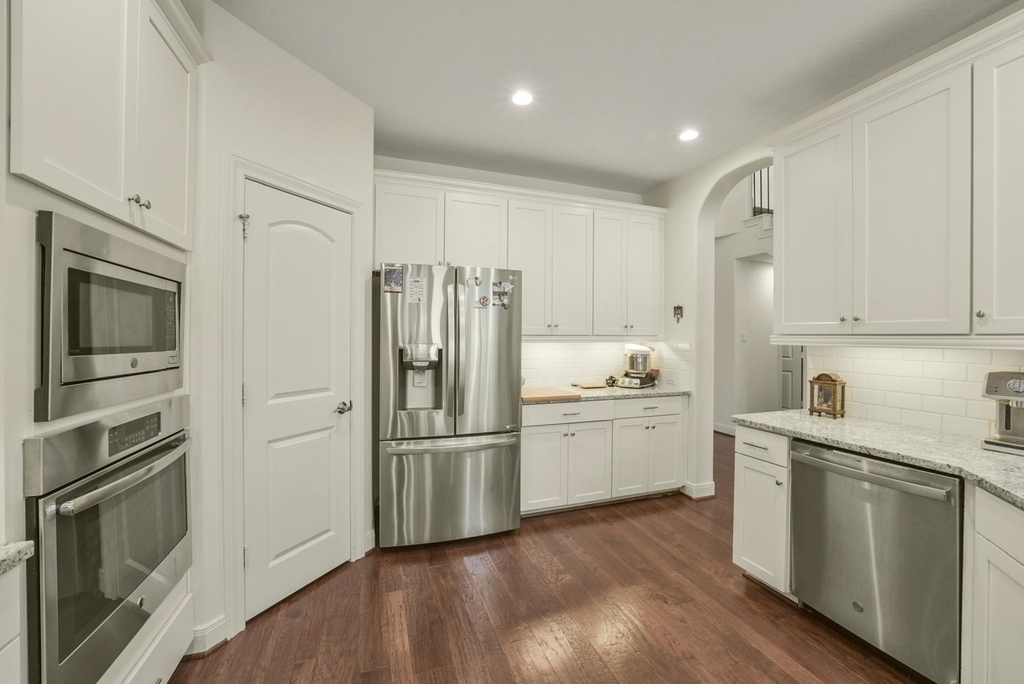 6 S Wheatleigh Drive - Photo 10
