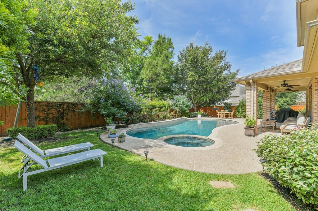 6 S Wheatleigh Drive - Photo 32