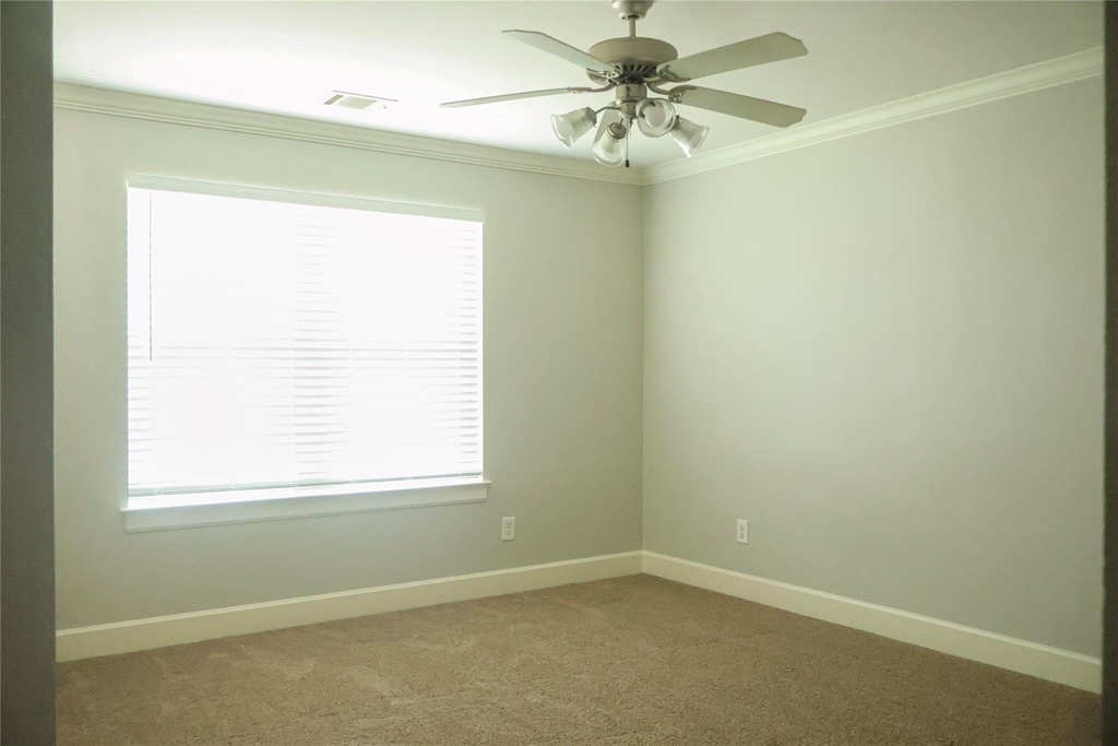 5951 S Loop E - Photo 12