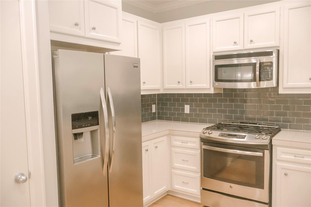 5951 S Loop E - Photo 5