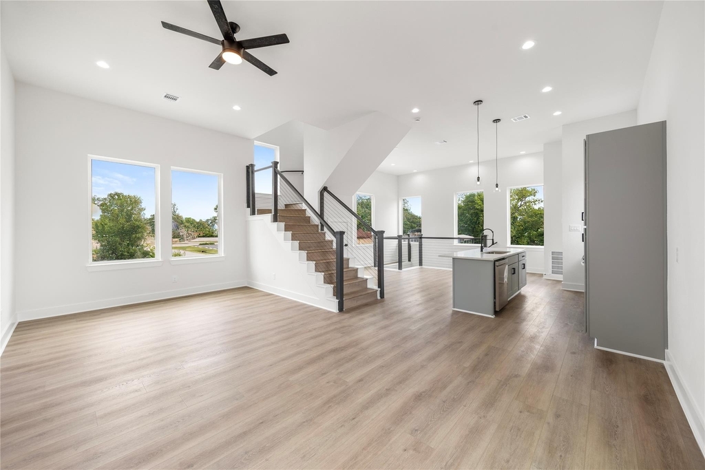947 Green Meadow Street - Photo 1
