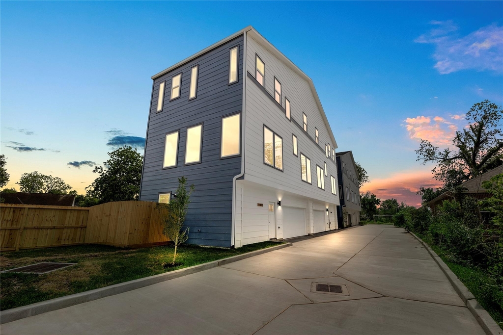 947 Green Meadow Street - Photo 0