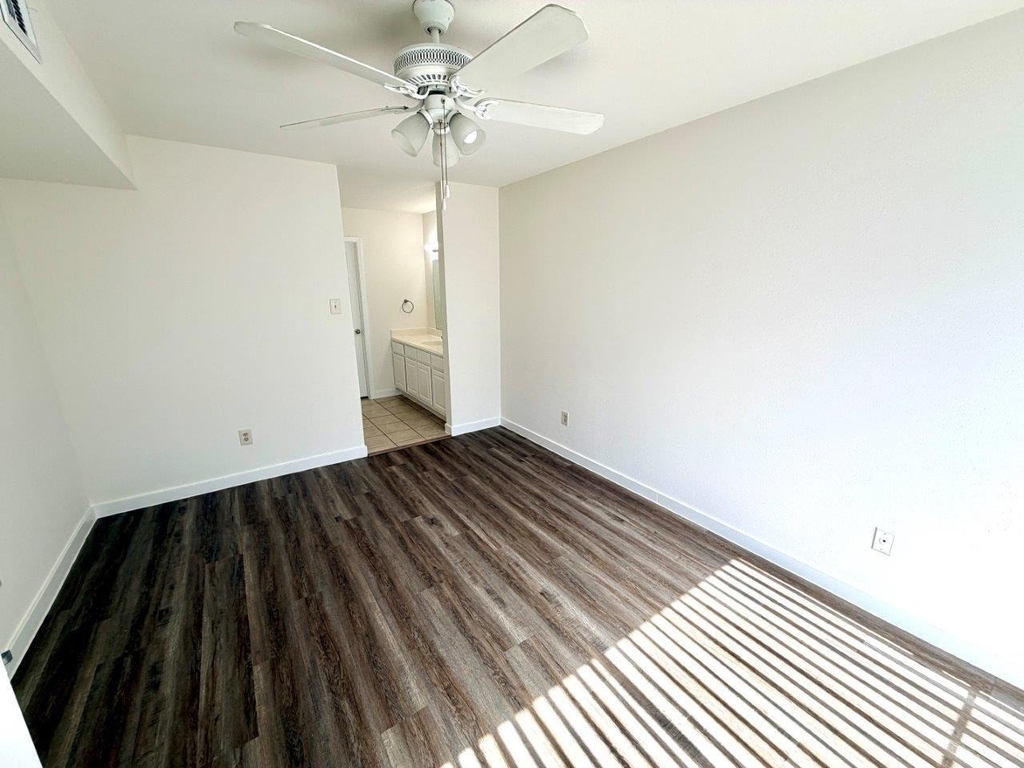 11983 Bob White Drive - Photo 4
