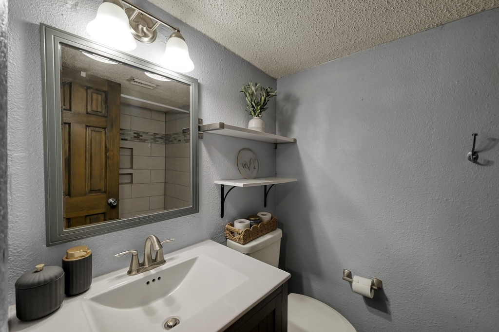 12900 Walden Road - Photo 14