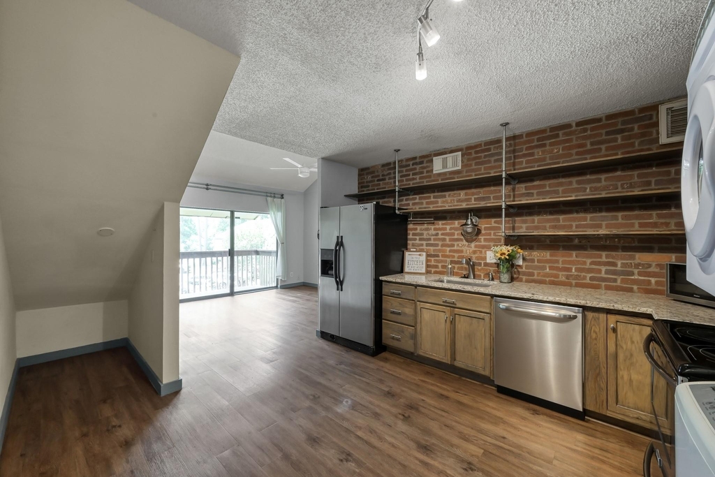 12900 Walden Road - Photo 2