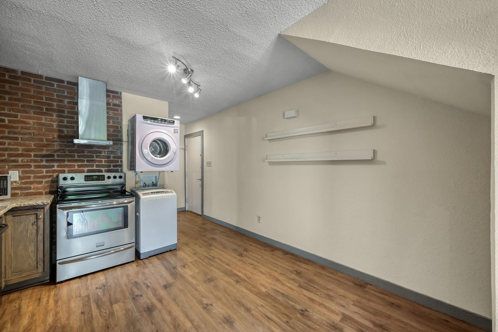 12900 Walden Road - Photo 4