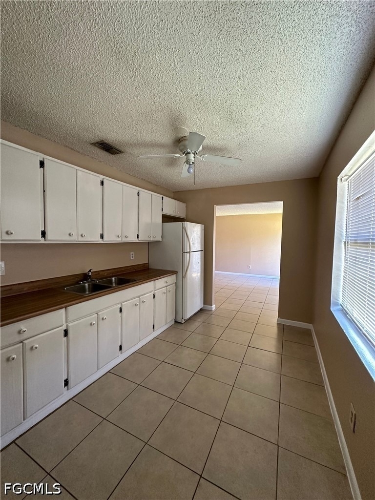 4425 Ruthann Court - Photo 9