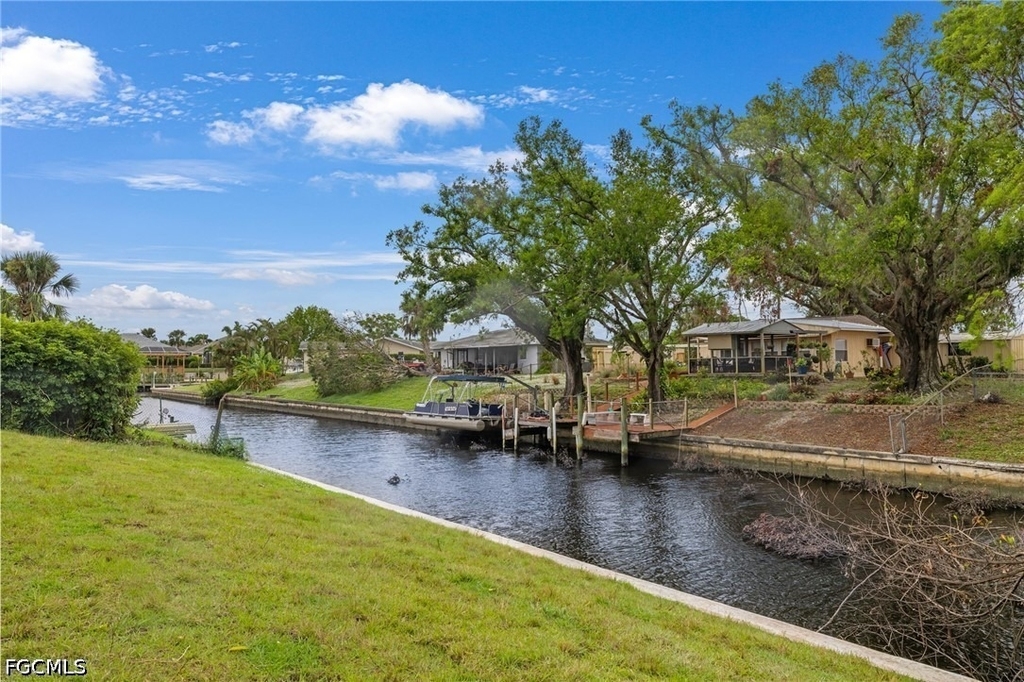 1003 April Lane - Photo 26
