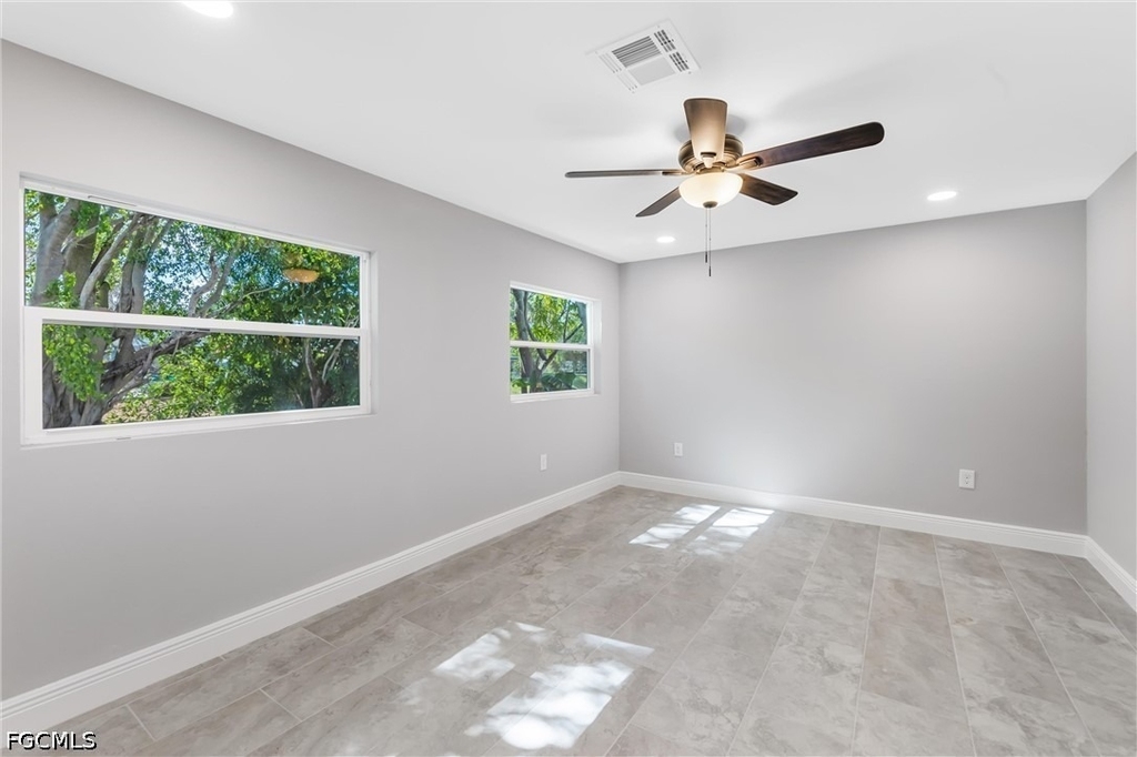 1003 April Lane - Photo 20