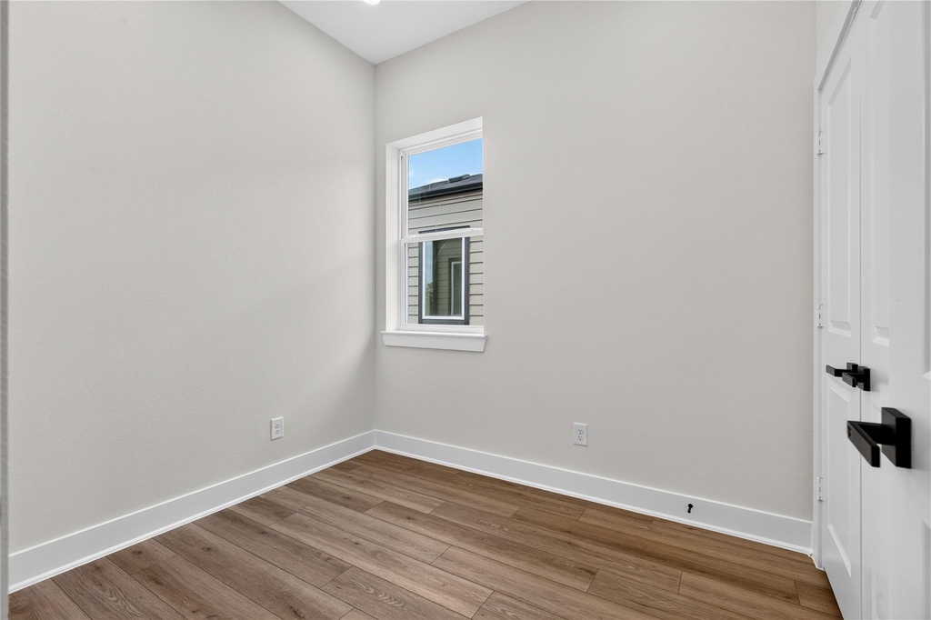 4822 Creekmont Drive - Photo 9