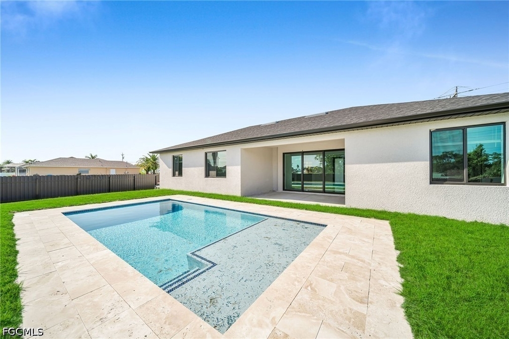 2504 Sw 32nd Street - Photo 2