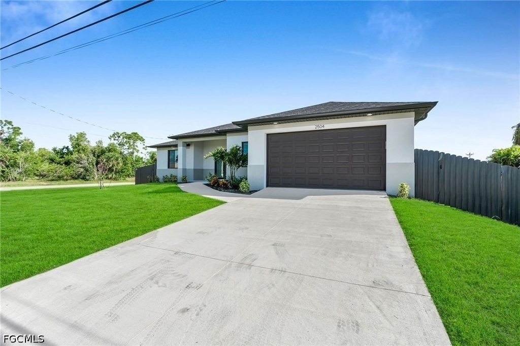 2504 Sw 32nd Street - Photo 0