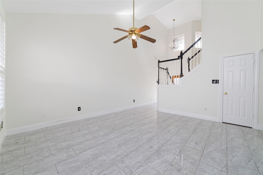 1408 S Friendswood Drive - Photo 10
