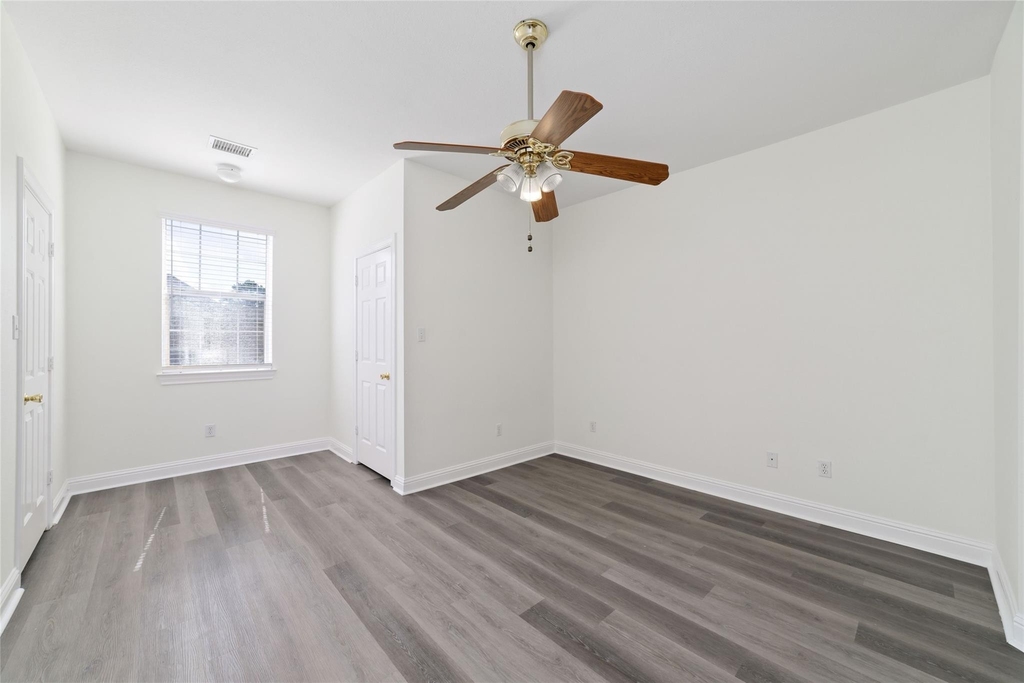 1408 S Friendswood Drive - Photo 14
