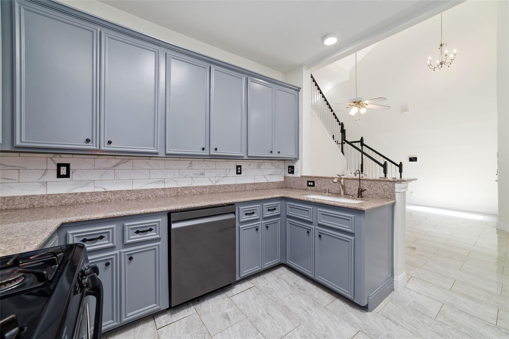 1408 S Friendswood Drive - Photo 7
