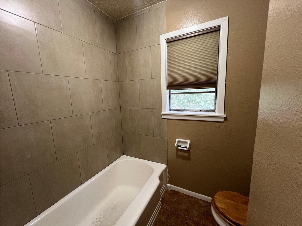 1026 Meyer Street - Photo 9
