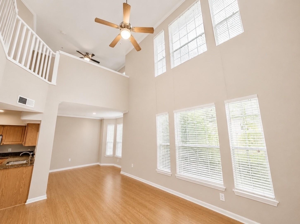 702 Hadley Street - Photo 1