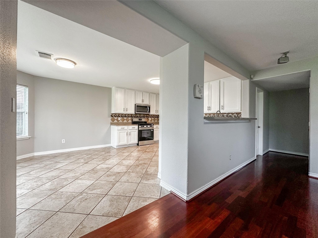 5739 Westminster Village Dr - Photo 14
